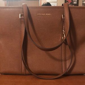 Michael kors tote bag